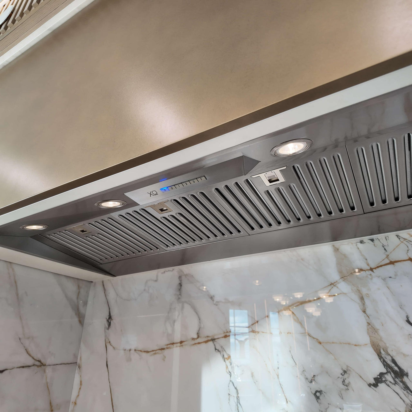 42" CCC 600/395 CFM Insert Hood Liner Stainless