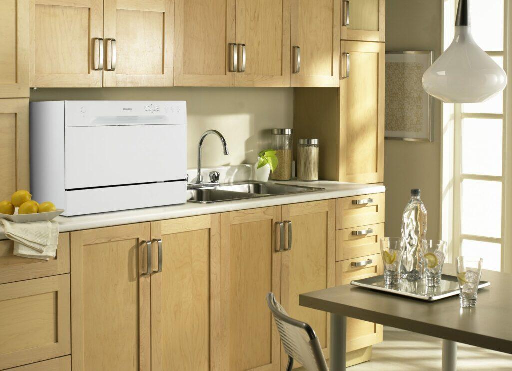 Danby 6 Place Setting Countertop Dishwasher in White