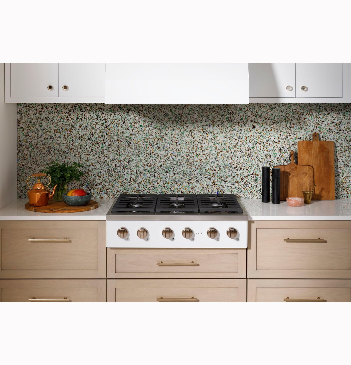 Café™ 36" Commercial-Style Gas Rangetop with 6 Burners (Natural Gas)