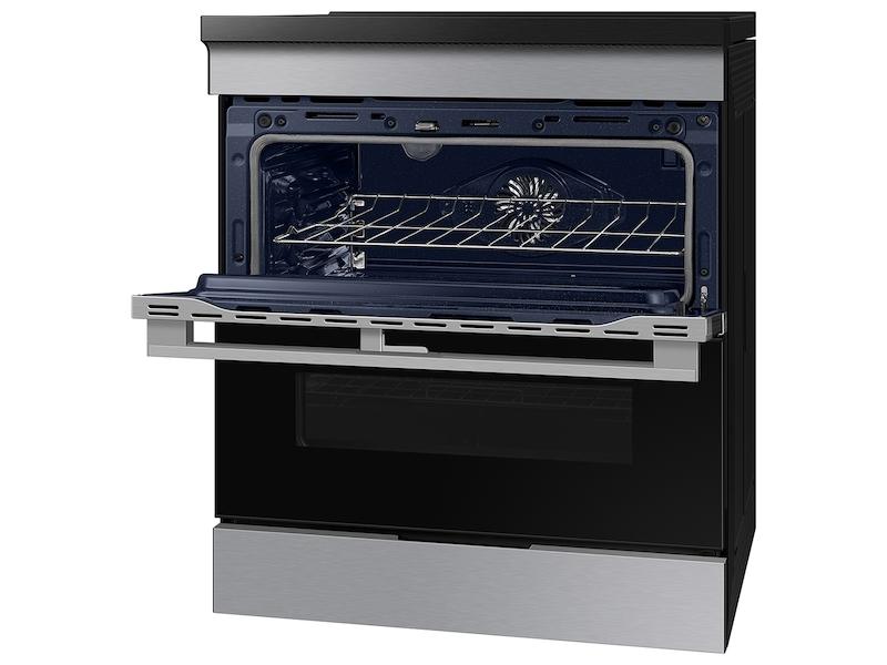 Bespoke Smart Slide-In Induction Range 6.3 cu. ft. with Flex Duo™ & Ambient Edge Lighting™ in Stainless Steel