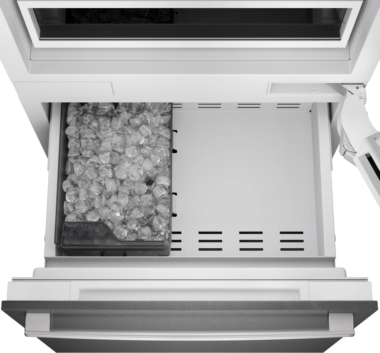 Benchmark™ Built-in Bottom Freezer Refrigerator 30'' Softclose® Flat Hinge