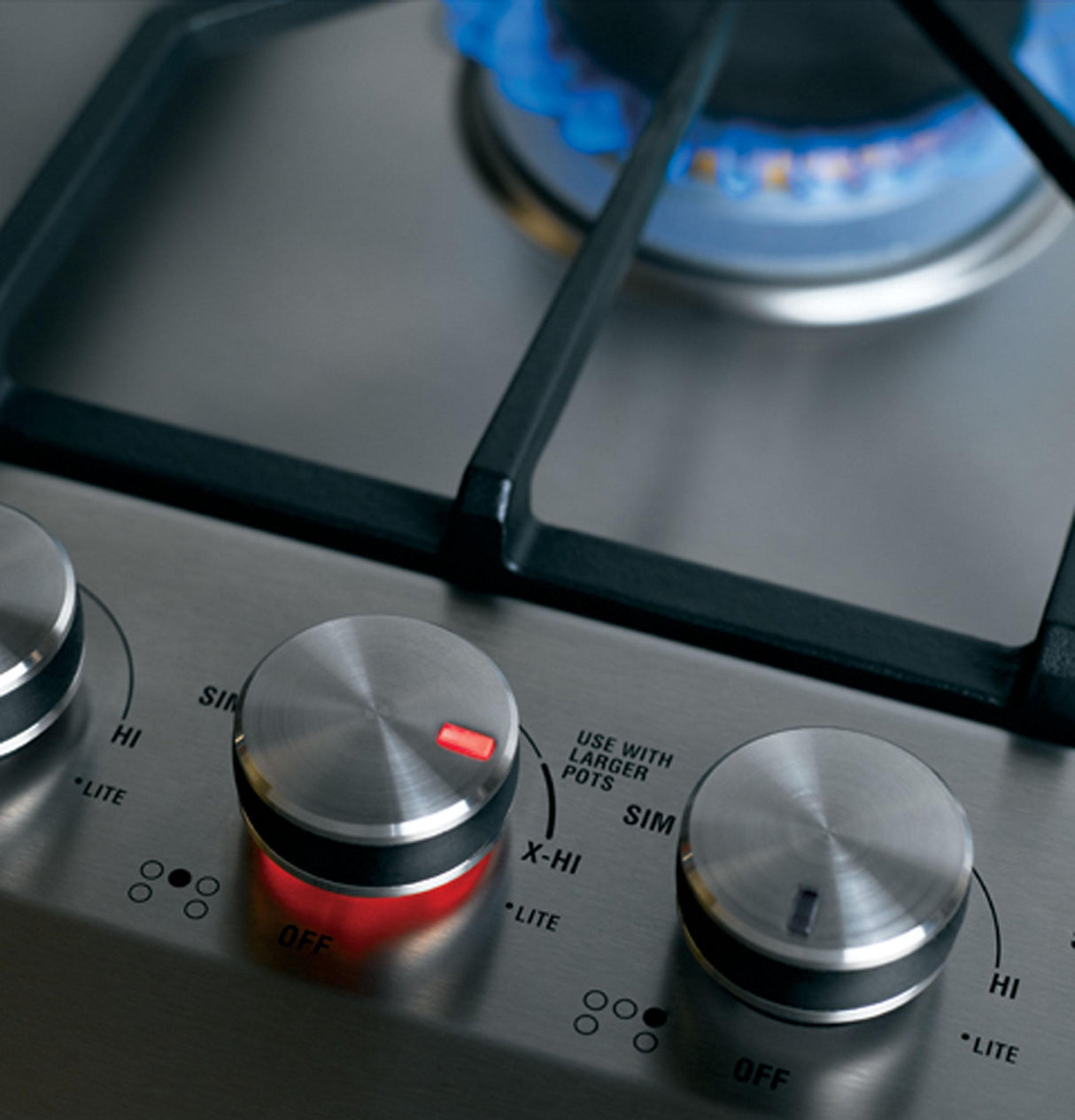 Monogram 36" Stainless Steel Gas Cooktop (Natural Gas)