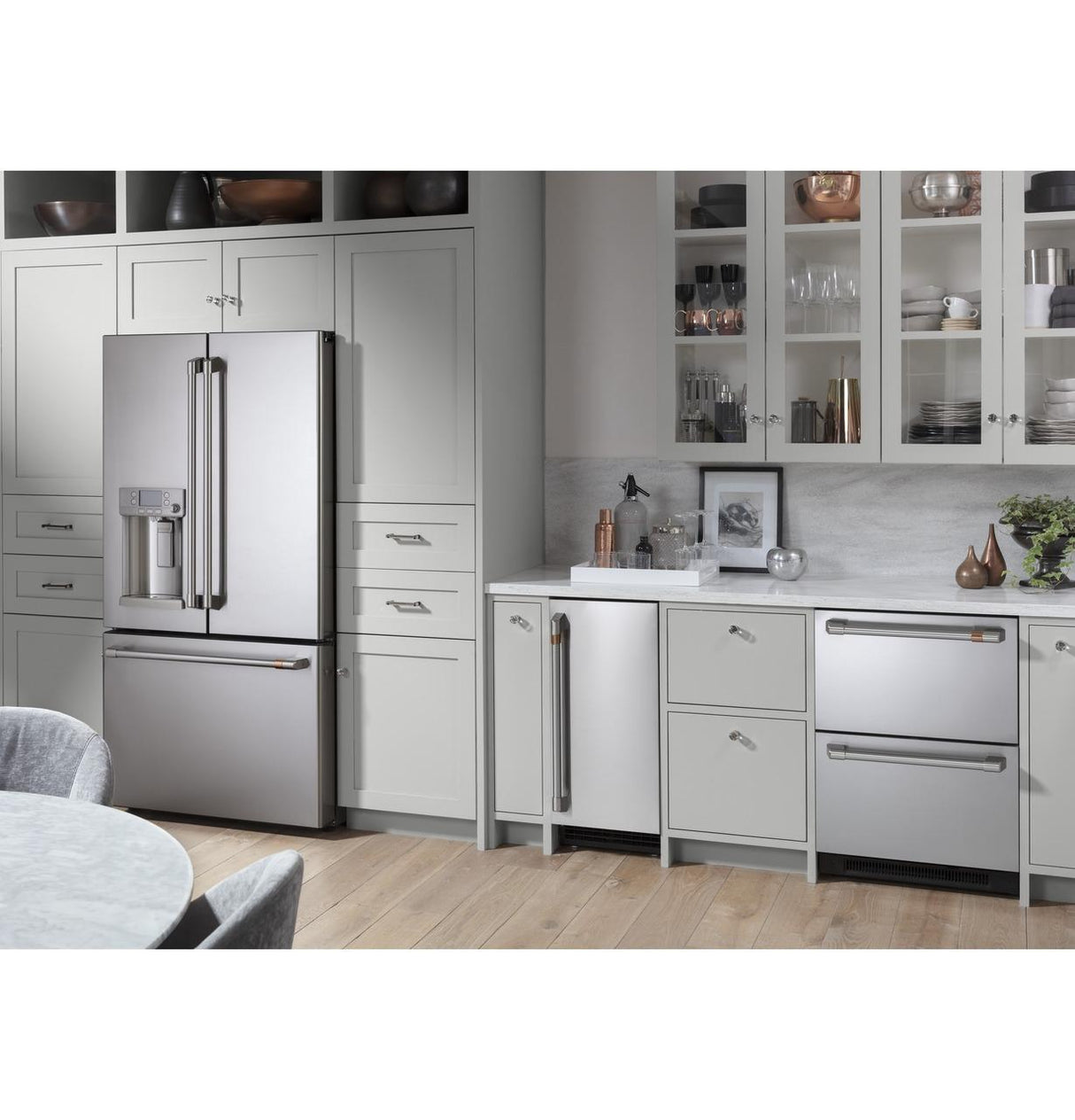 Café™ Ice Maker Door Kit