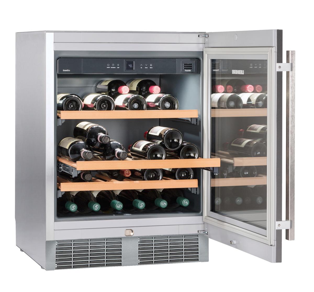 Undercounter Wine Cabinet, 24", Lock, 1 Zone, Reversible Door