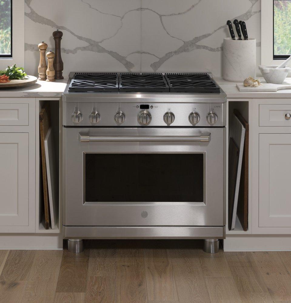 GE Cafe™ Series 36" All Gas Professional Range with 6 Burners (Natural Gas)