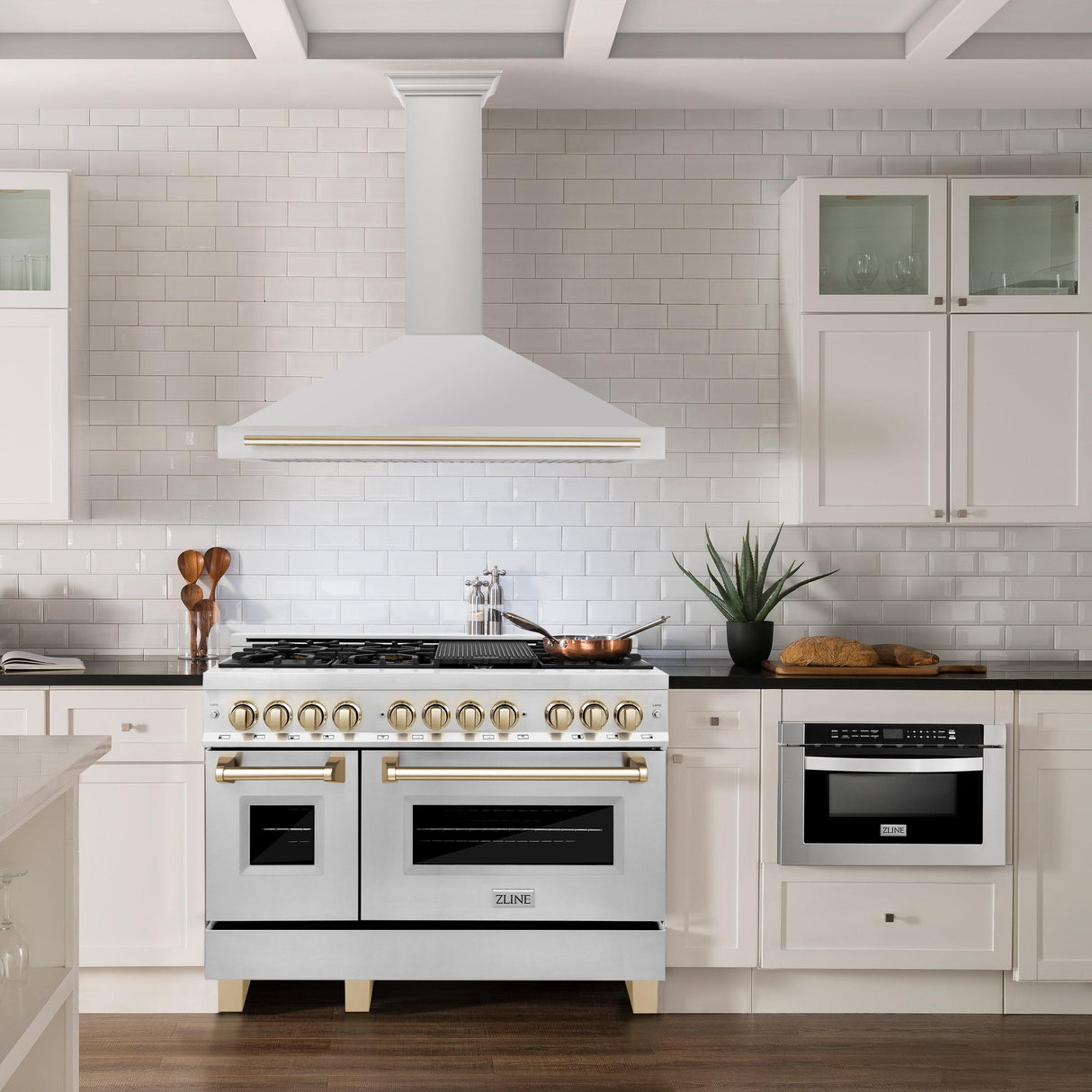 ZLINE 48 in. Autograph Edition Convertible Stainless Steel Range Hood with Stainless Steel Shell and Champagne Bronze Accents (KB4STZ-48-CB) [Color: Gold Accents]