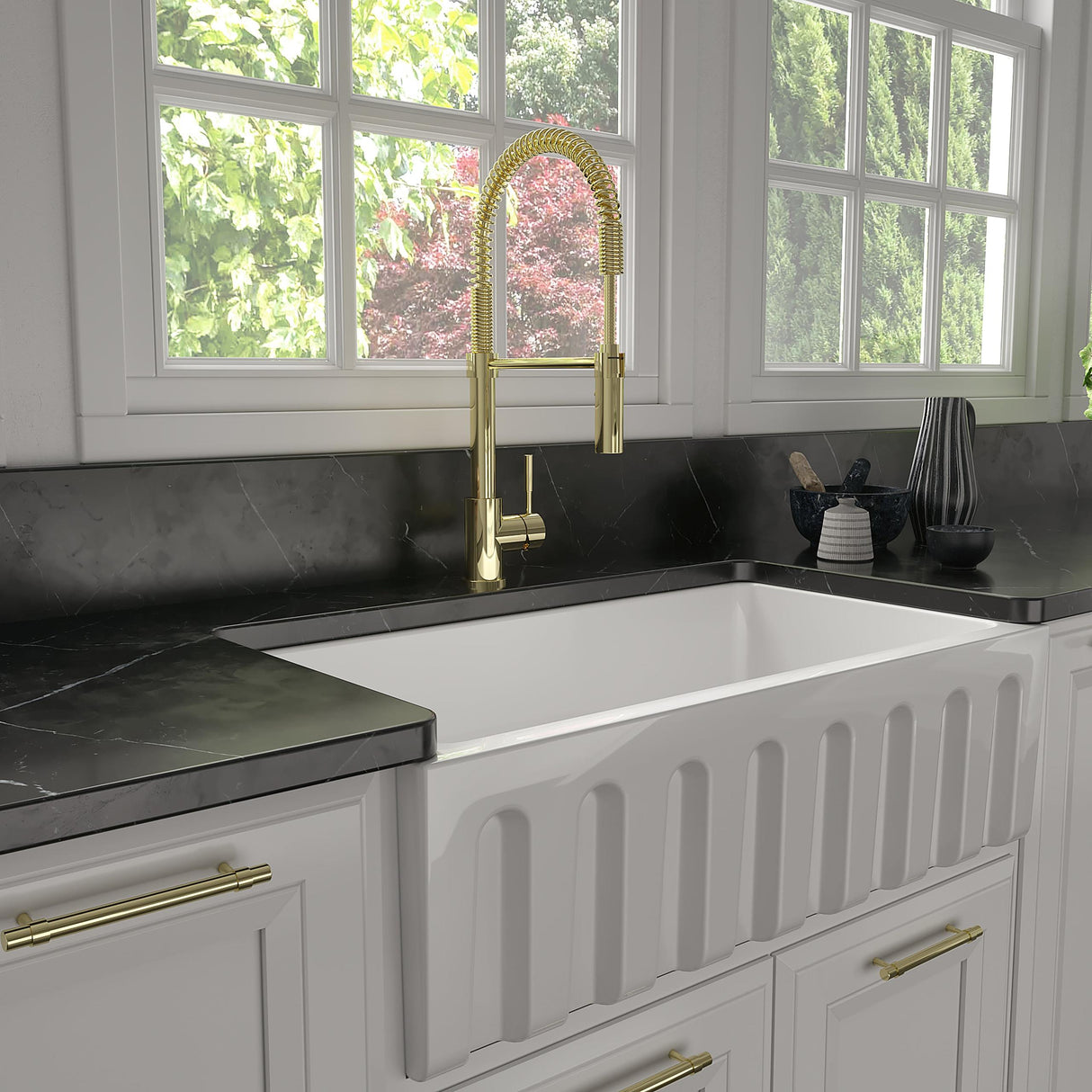 ZLINE Sierra Kitchen Faucet in Polished Gold (SRA-KF-PG)