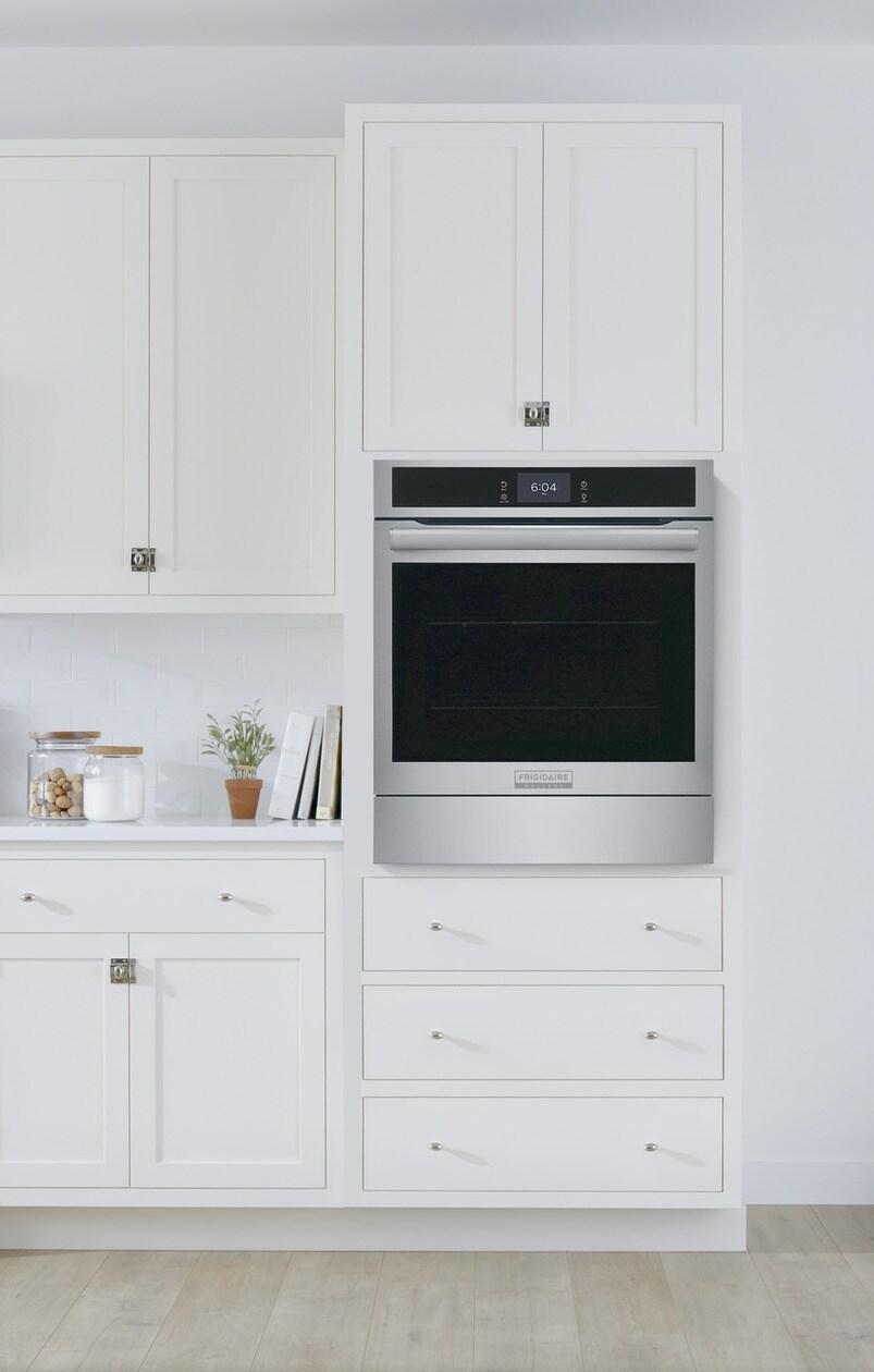 24" Single Electric Wall Oven with Air Fry