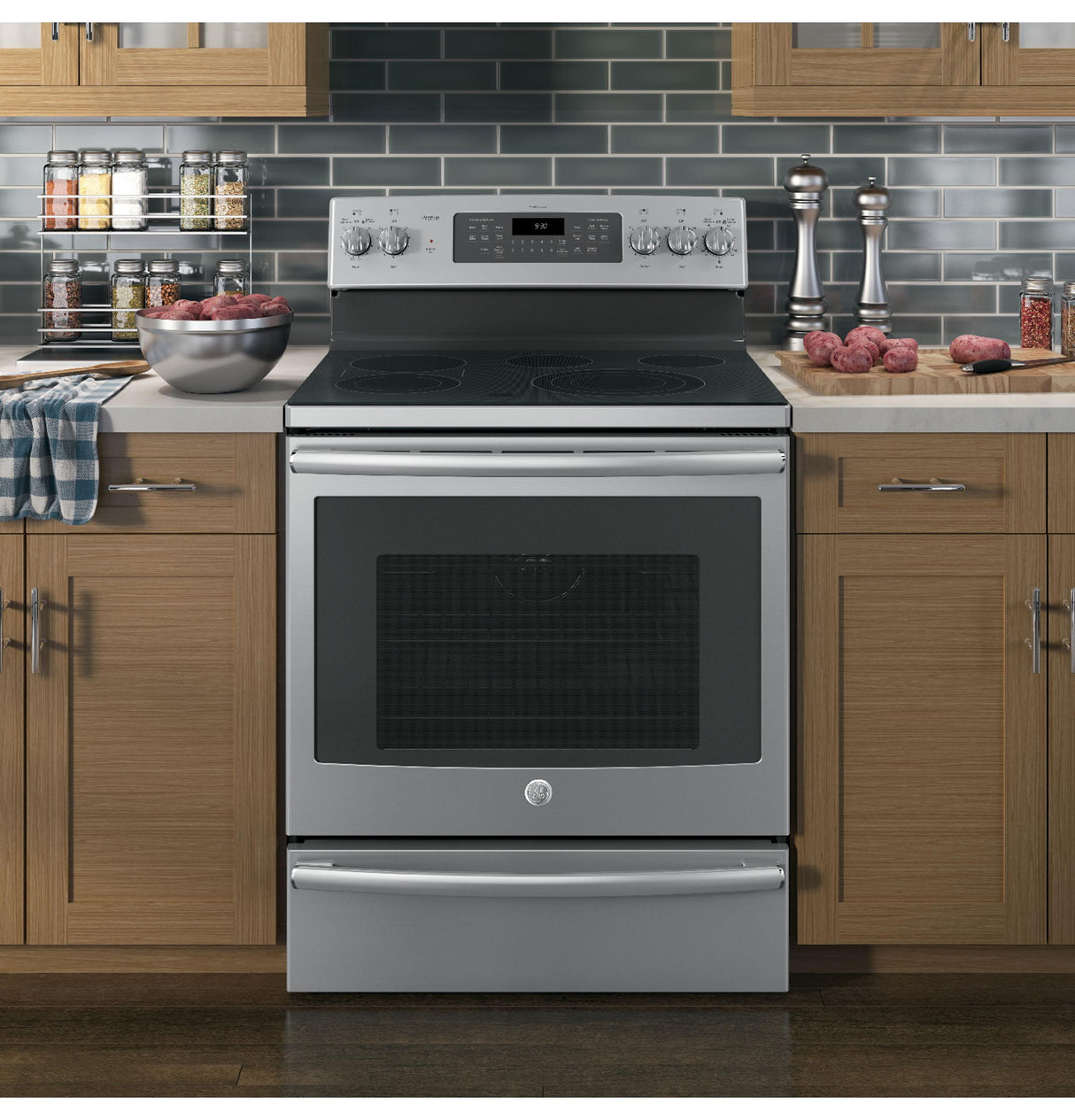 GE Profile™ 30" Smart Free-Standing Electric Convection Range
