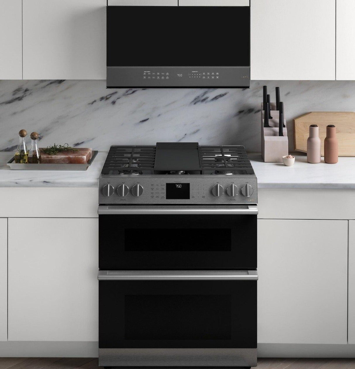 Café™ 30" Smart Slide-In, Front-Control, Gas Double-Oven Range with Convection in Platinum Glass