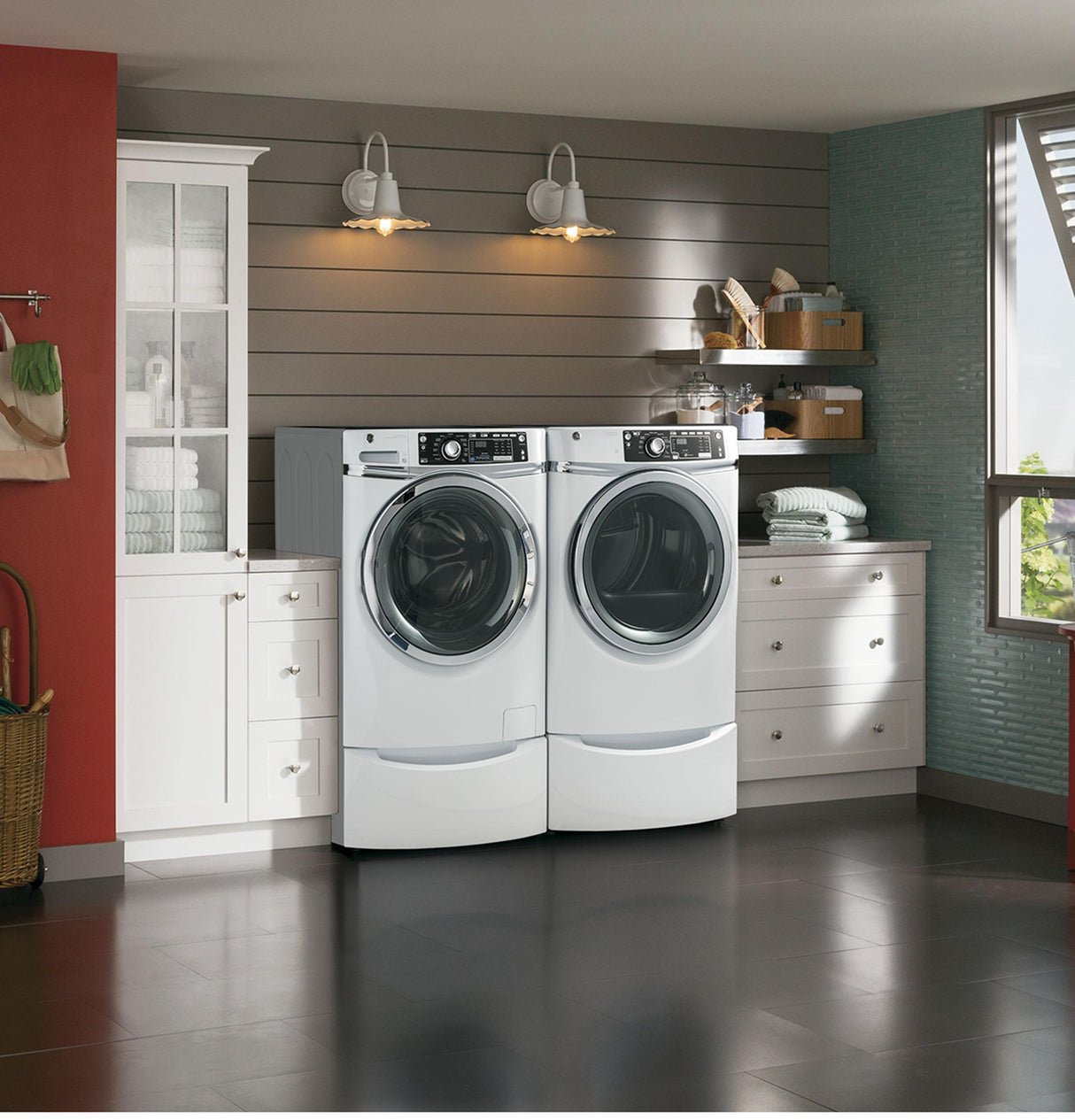 GE® 4.9 DOE cu. ft. Capacity Front Load ENERGY STAR® Washer with Steam