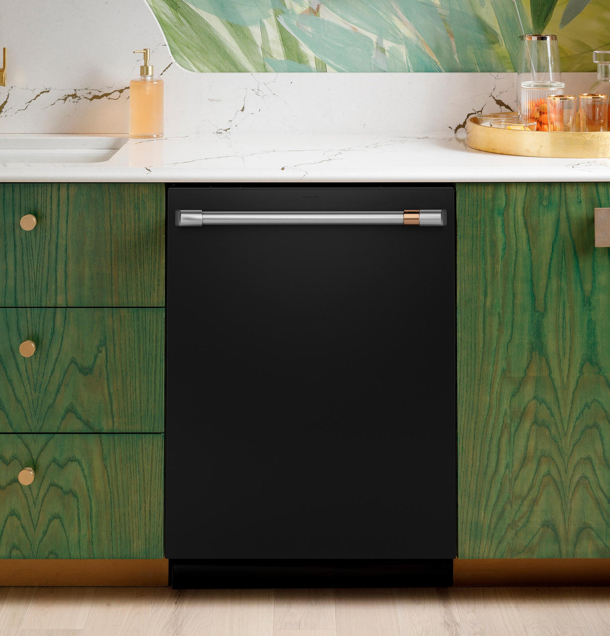 Café™ CustomFit ENERGY STAR Stainless Interior Smart Dishwasher with Ultra Wash Top Rack and Dual Convection Ultra Dry, LED Lights, 39 dBA