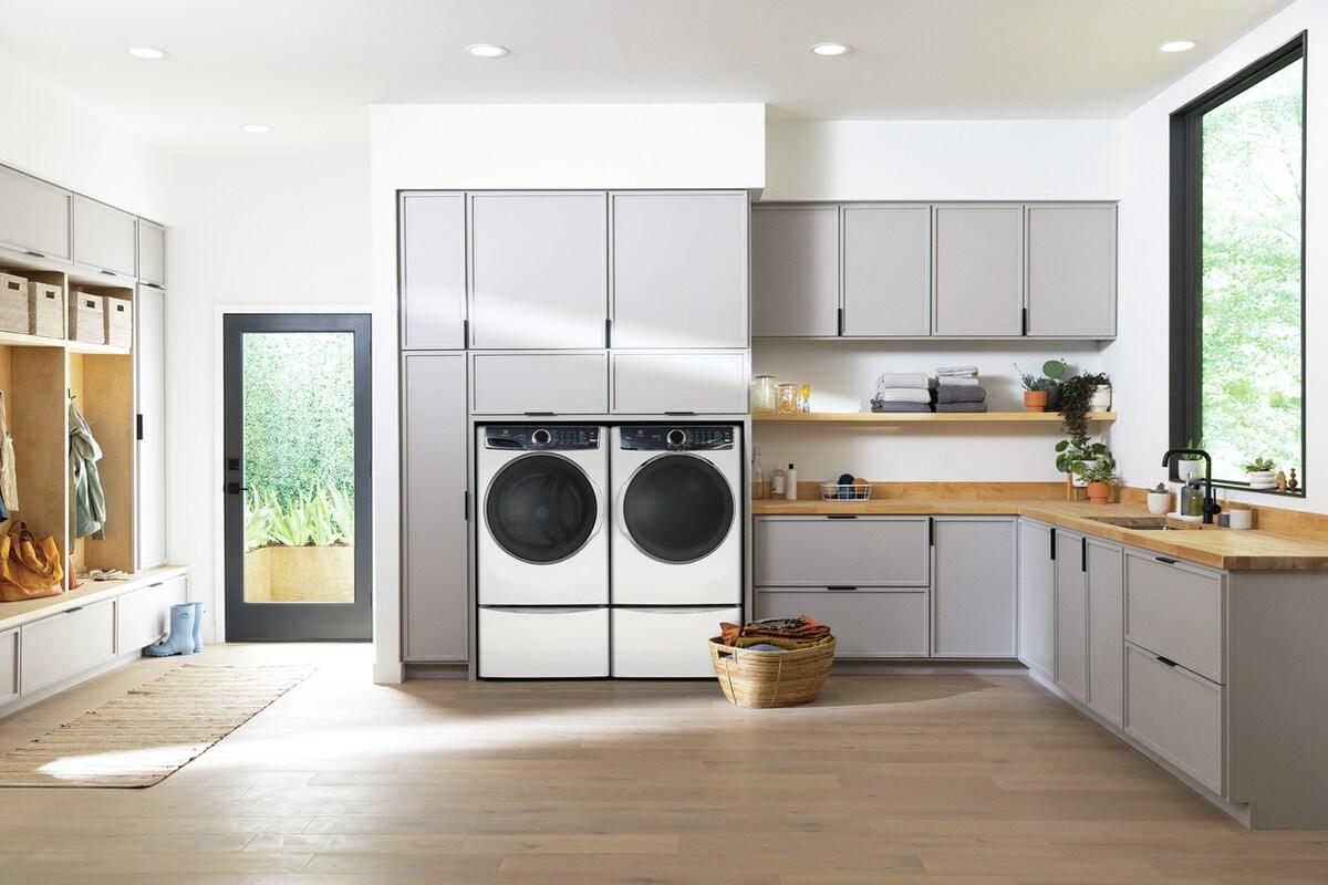 Front Load Perfect Steam™ Washer with LuxCare® Plus Wash and SmartBoost® - 4.5 Cu. Ft.