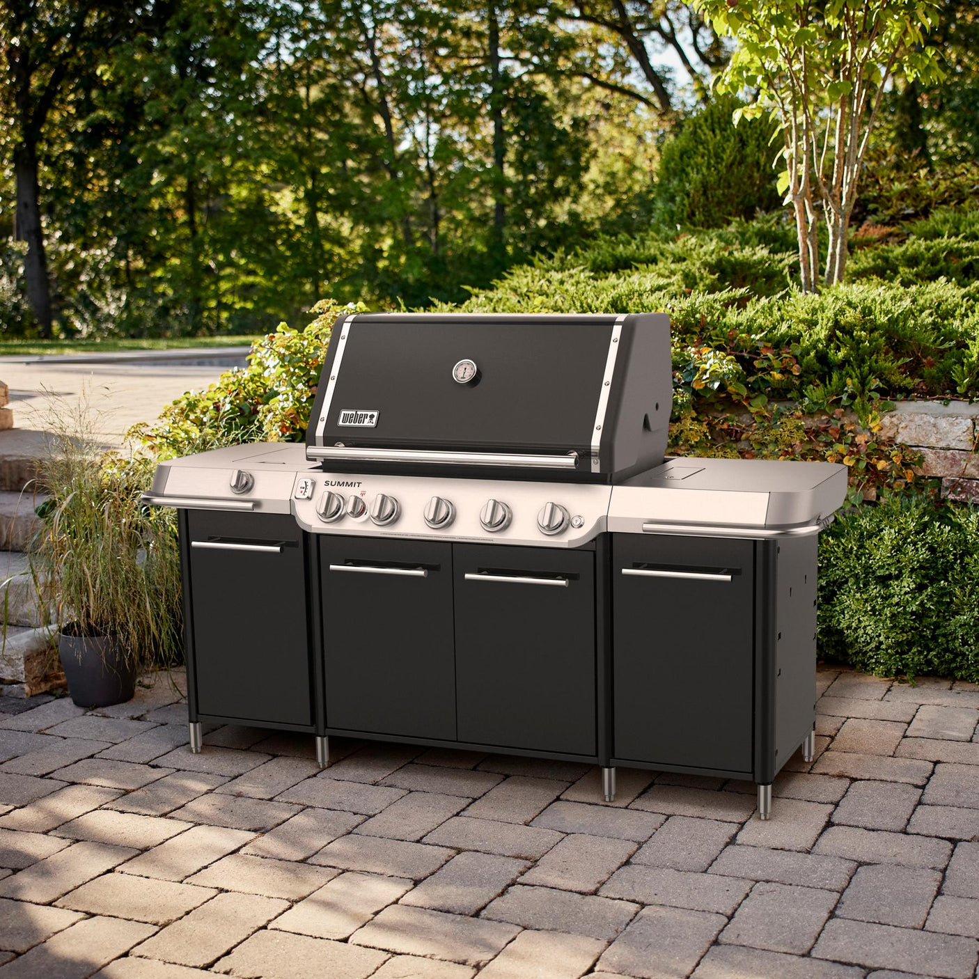 Summit® GC38 E Grill Center (Natural Gas) - Black