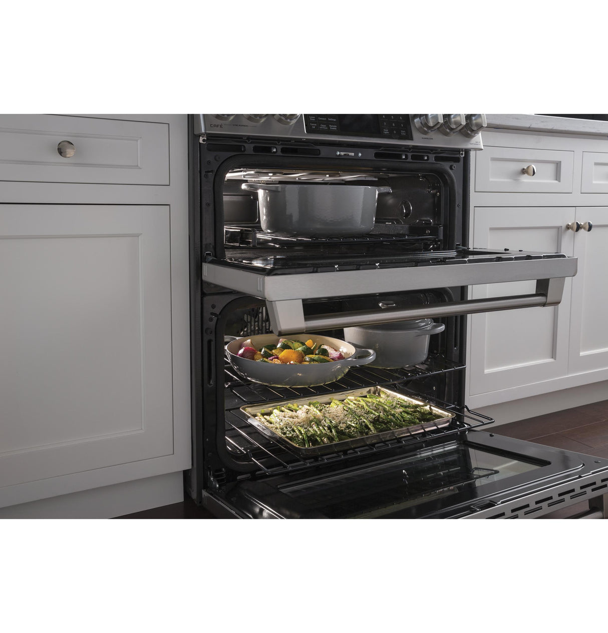 GE Cafe™ Series 30" Slide-In Front Control Dual-Fuel Double Oven with Convection Range
