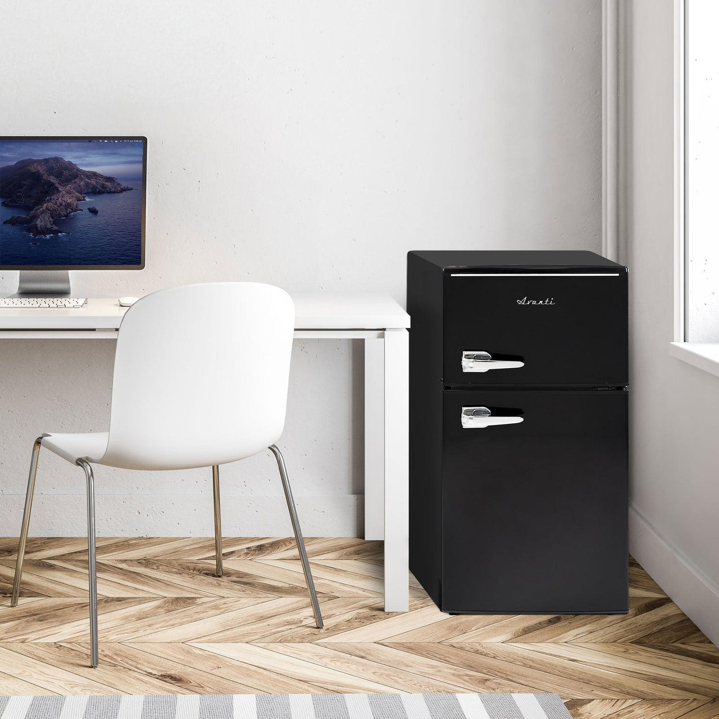 Avanti 3.1 Cu. Ft. Retro Compact Refrigerator - Black