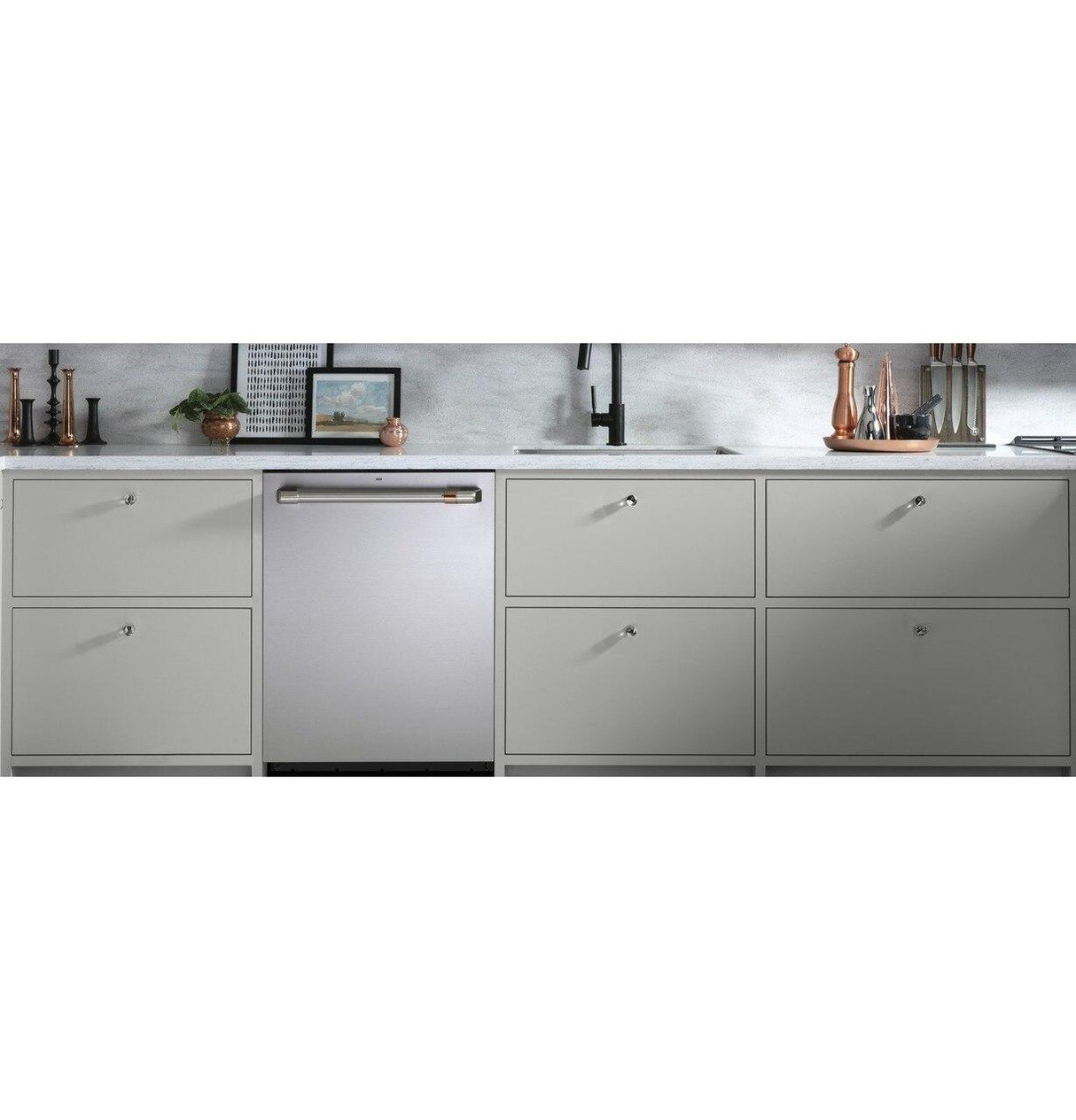 Café™ Stainless Steel Interior Dishwasher with Sanitization and Ultra Dry