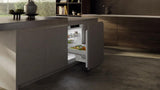 Refrigerator suitable for undercounter installation