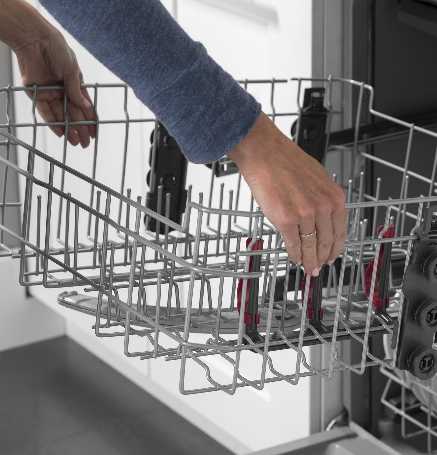 GE® ENERGY STAR® Top Control with Stainless Steel Interior Door Dishwasher with Sanitize Cycle & Dry Boost