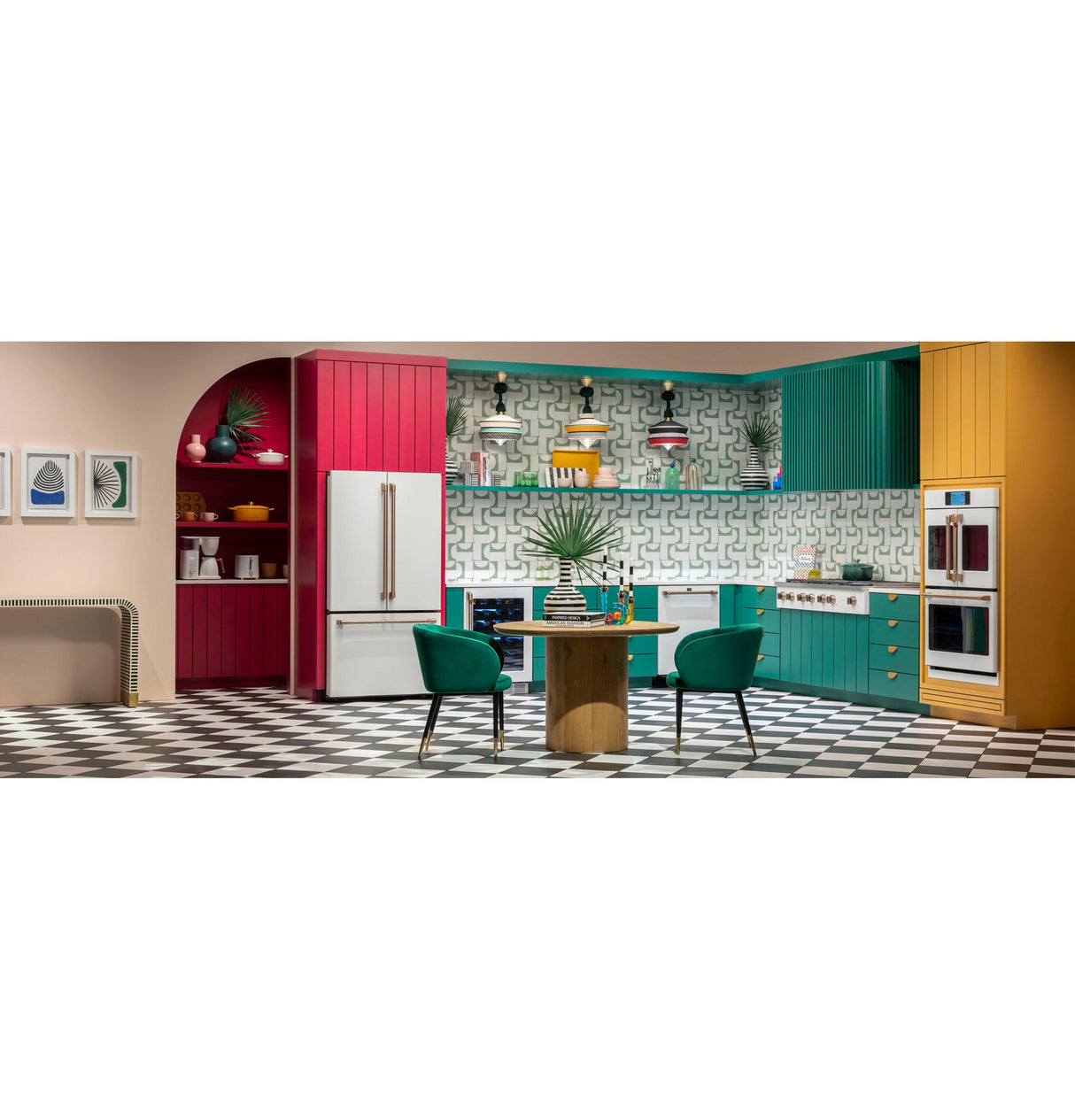 Café™ Wine Center