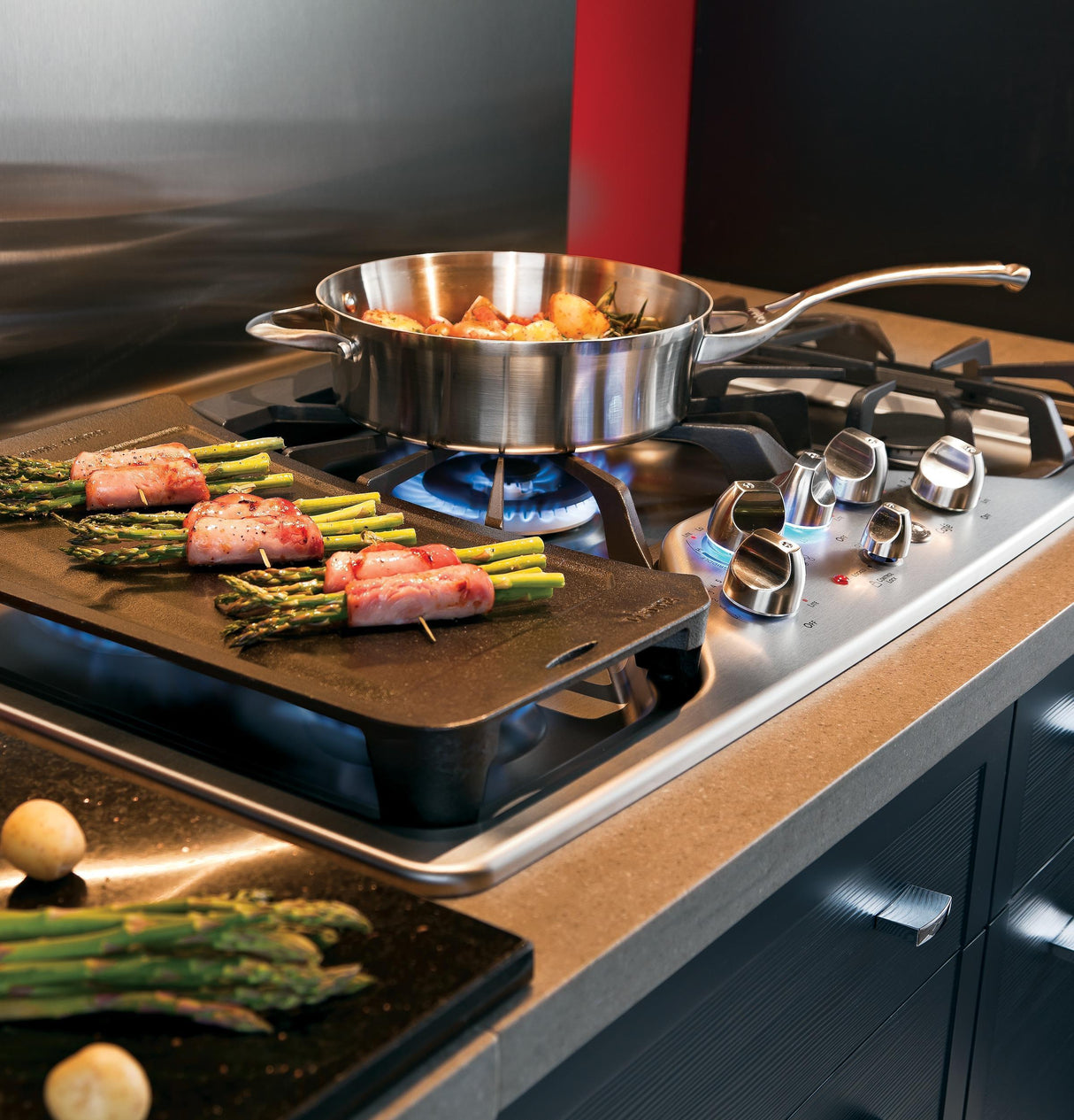 GE Cafe™ Series 36" Built-In Gas Cooktop