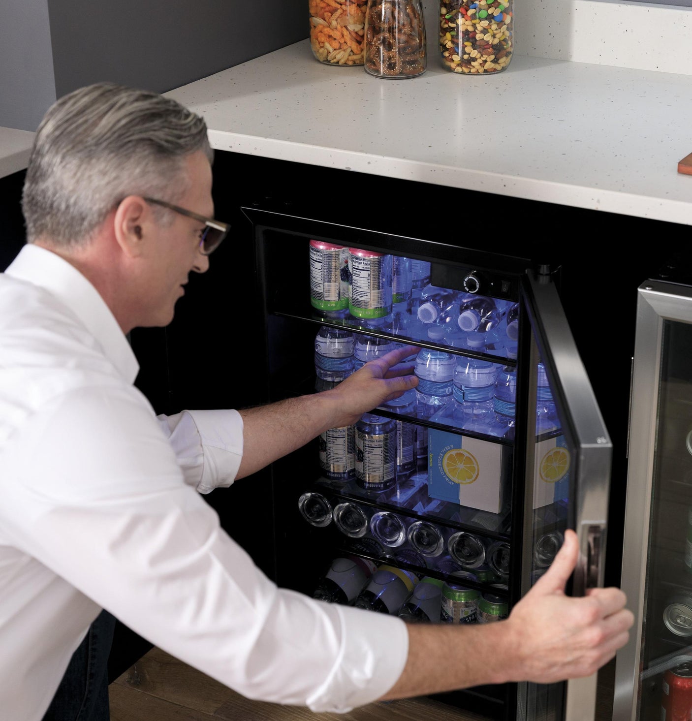 150-Can Beverage Center