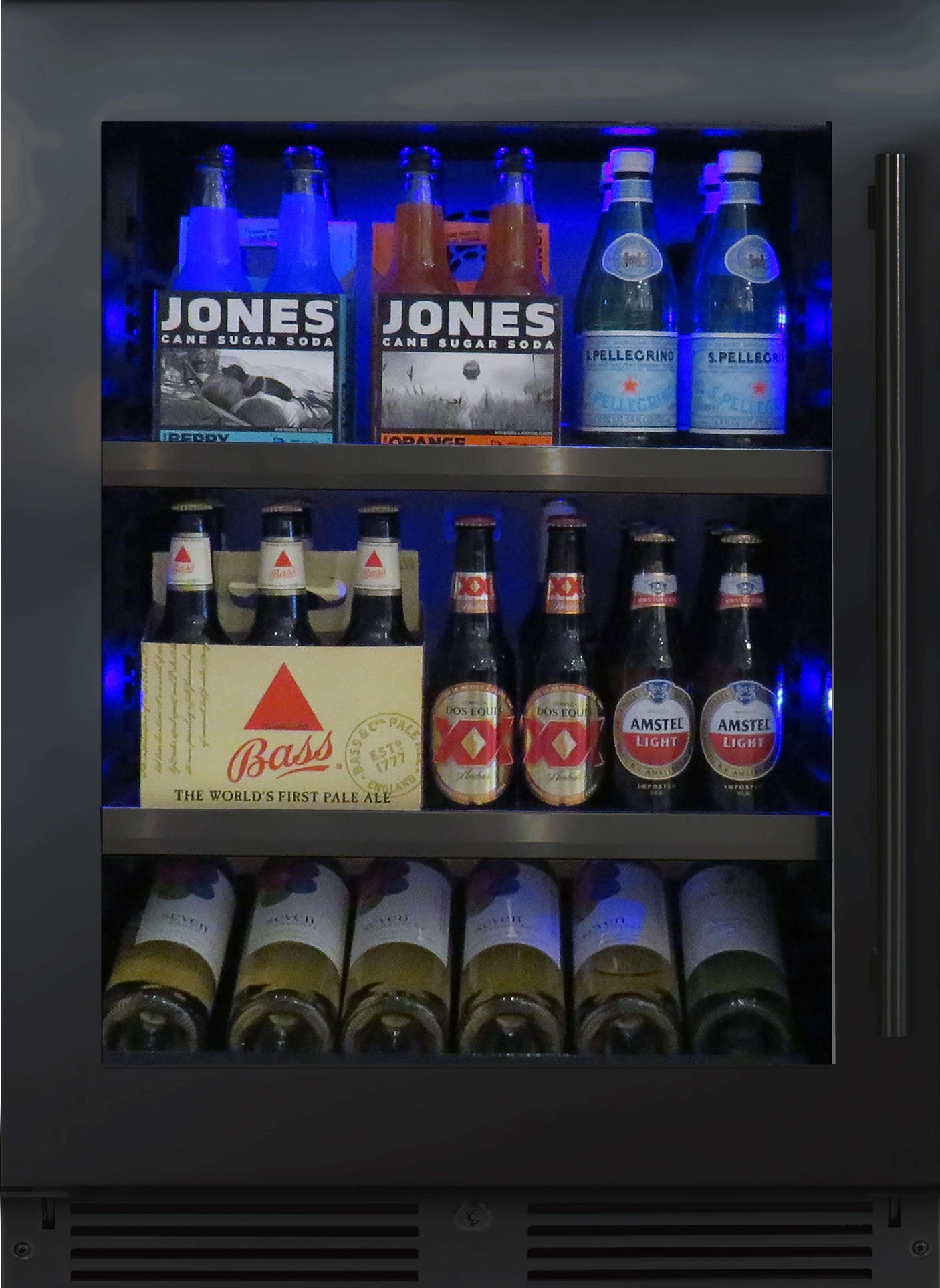 Beverage Center 24" Black Stainless LH