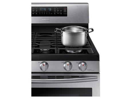 5.8 cu. ft. Gas Flex Duo Range with Griddle and Wok Grate