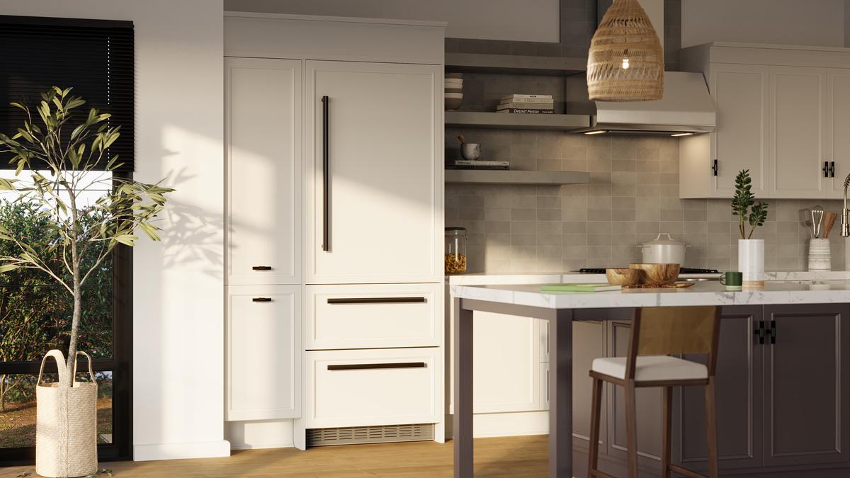 Fully Integrated Bottom Freezer Refrigerator with BioFresh
