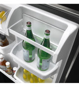 Top-Freezer Refrigerator with FreshLock Crispers