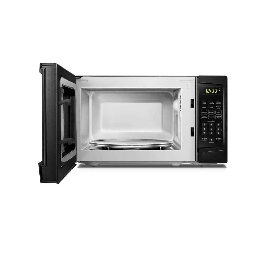 Danby 0.9 cu. ft. Countertop Microwave in Black
