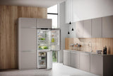 Combined fridge-freezers with EasyFresh and NoFrost