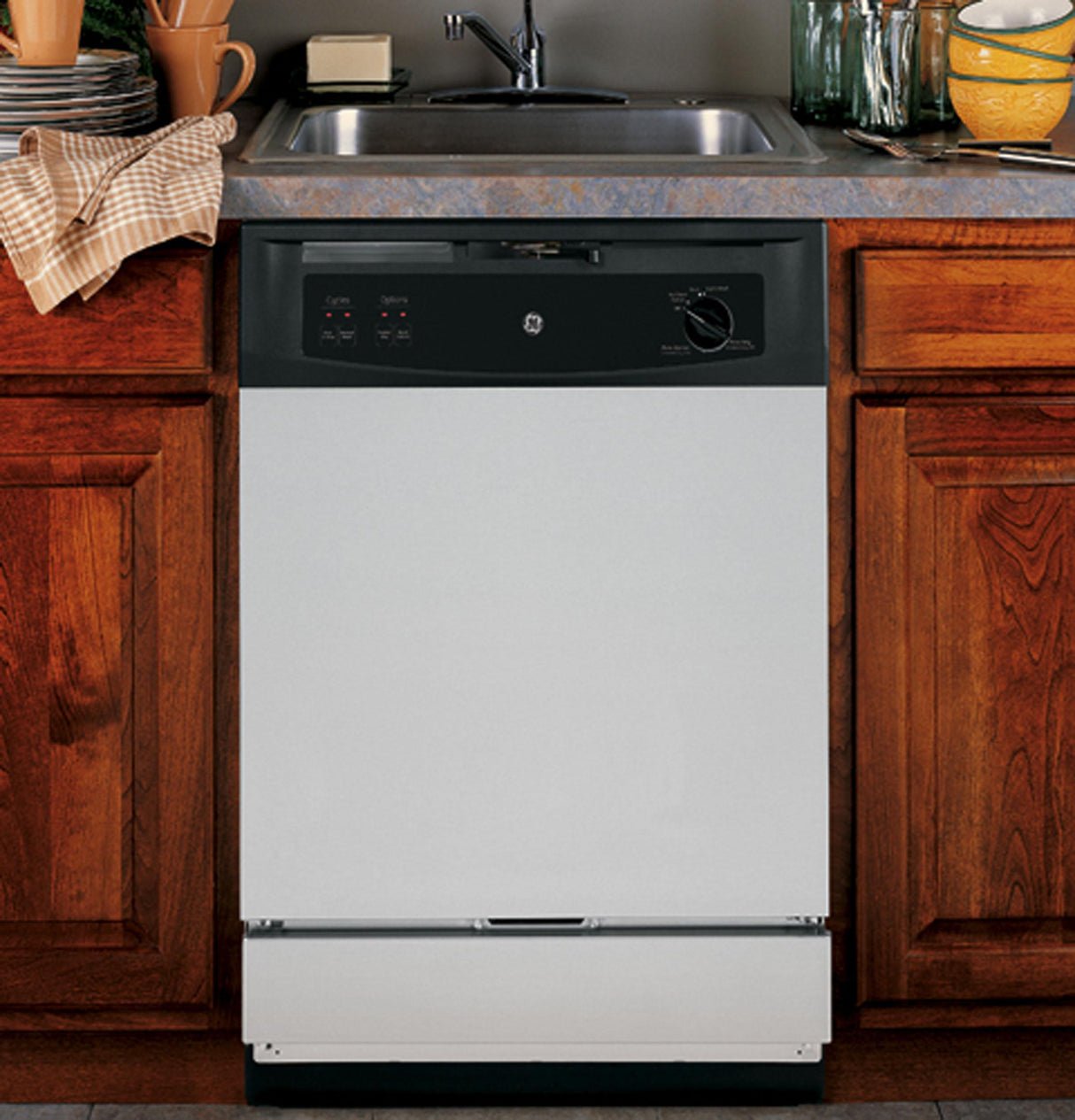 GE Spacemaker® Under-the-Sink Dishwasher