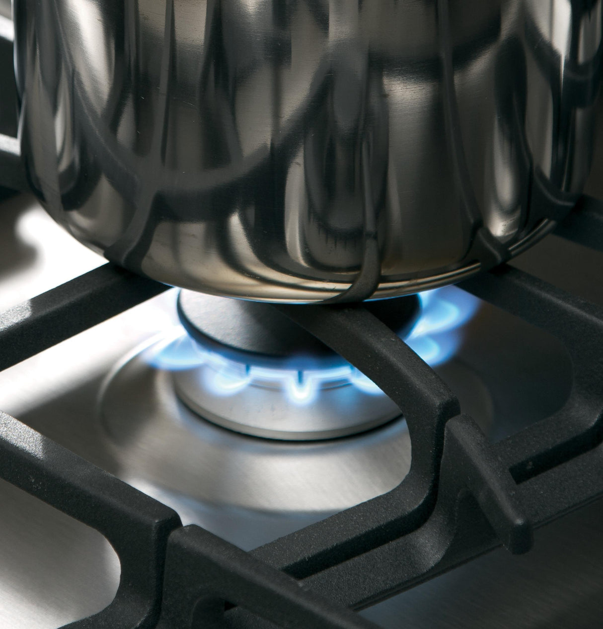 GE® 30" Slide-In Front Control Gas Range