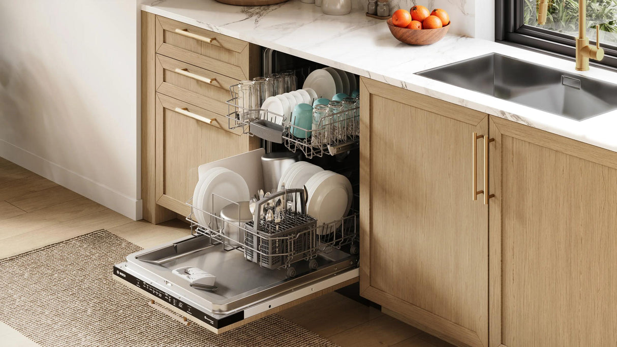 100 Series, fully-integrated dishwasher, 24''