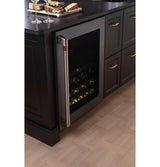 Café™ Wine Center
