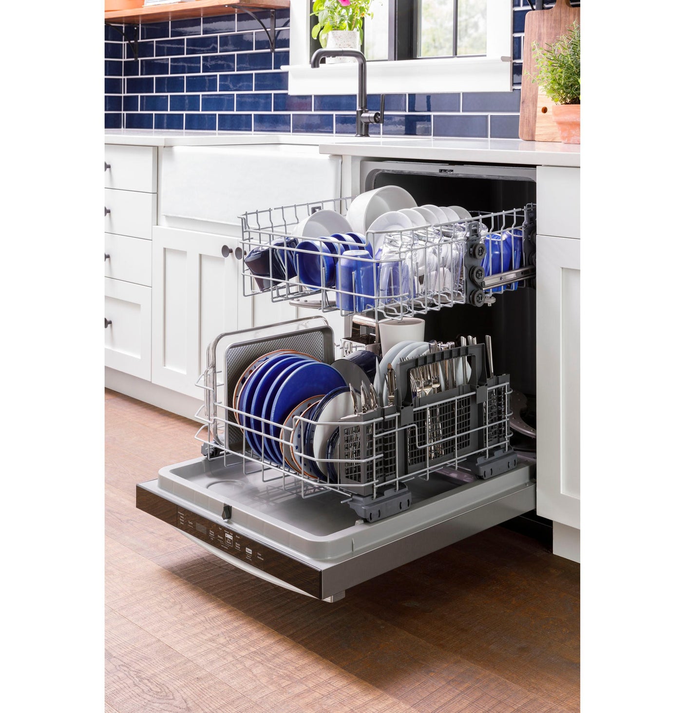 GE ENERGY STAR Front Control with Plastic Interior Dishwasher with Sanitize Cycle & Dry Boost