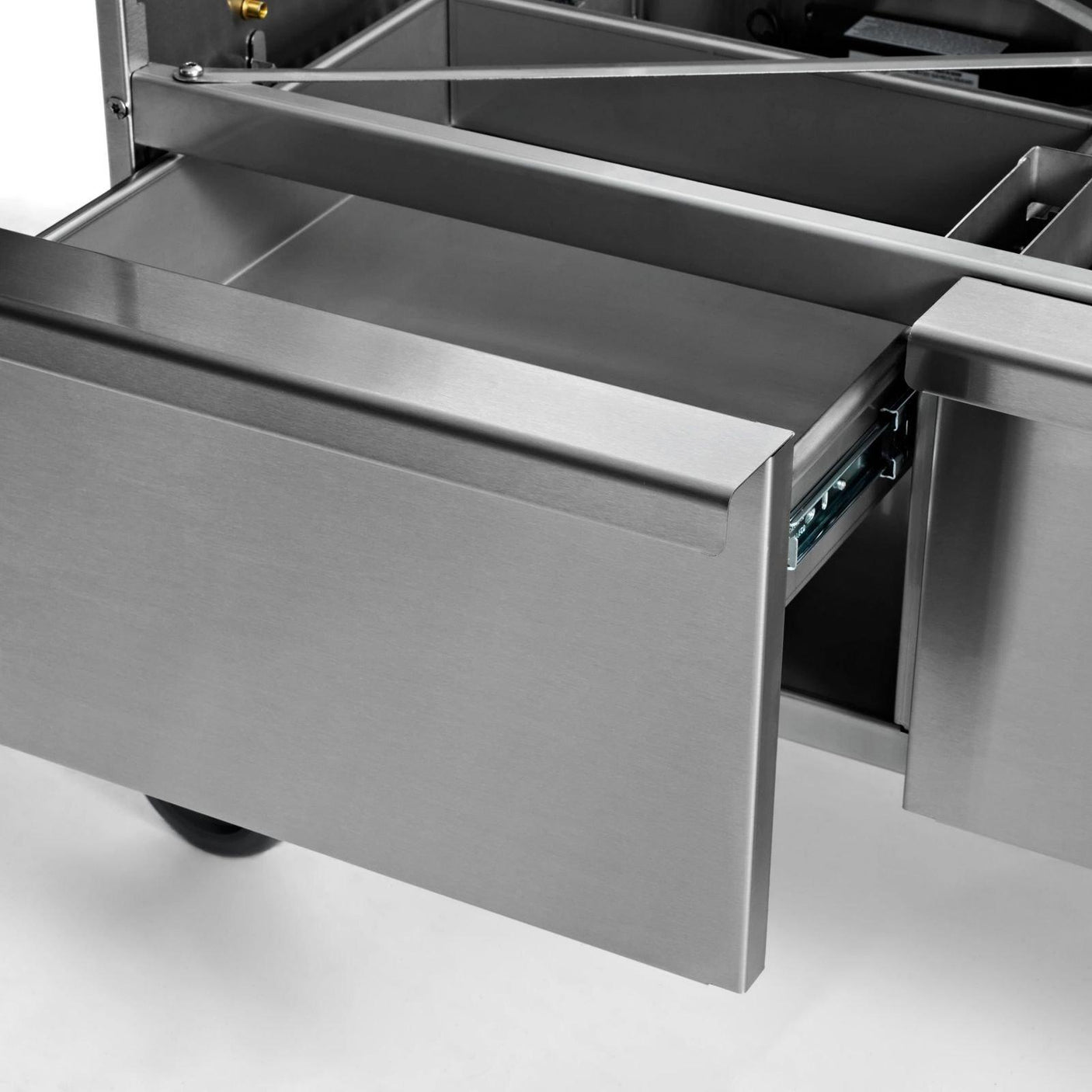 36" ADA Compliant Grill - 1 ProSear Burner & 2 Stainless Steel Burners (L601ADA)