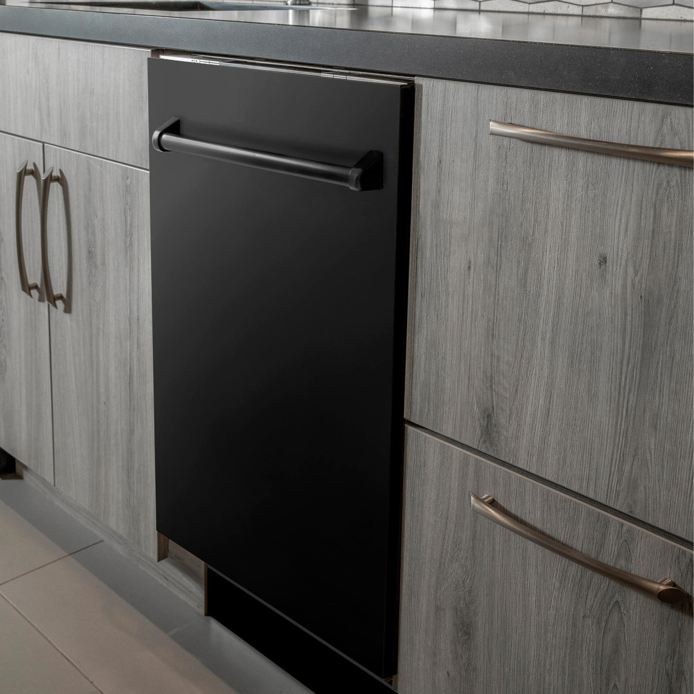 ZLINE 24 in. Top Control Dishwasher with Stainless Steel Tub and Traditional Style Handle, 52dBa (DW-24) [Color: Black Stainless Steel]