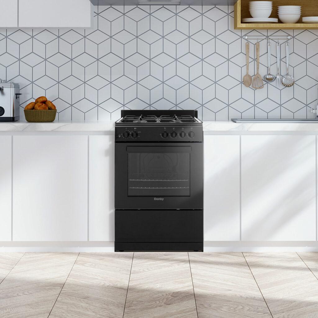Danby 24" Wide Gas Range in Black