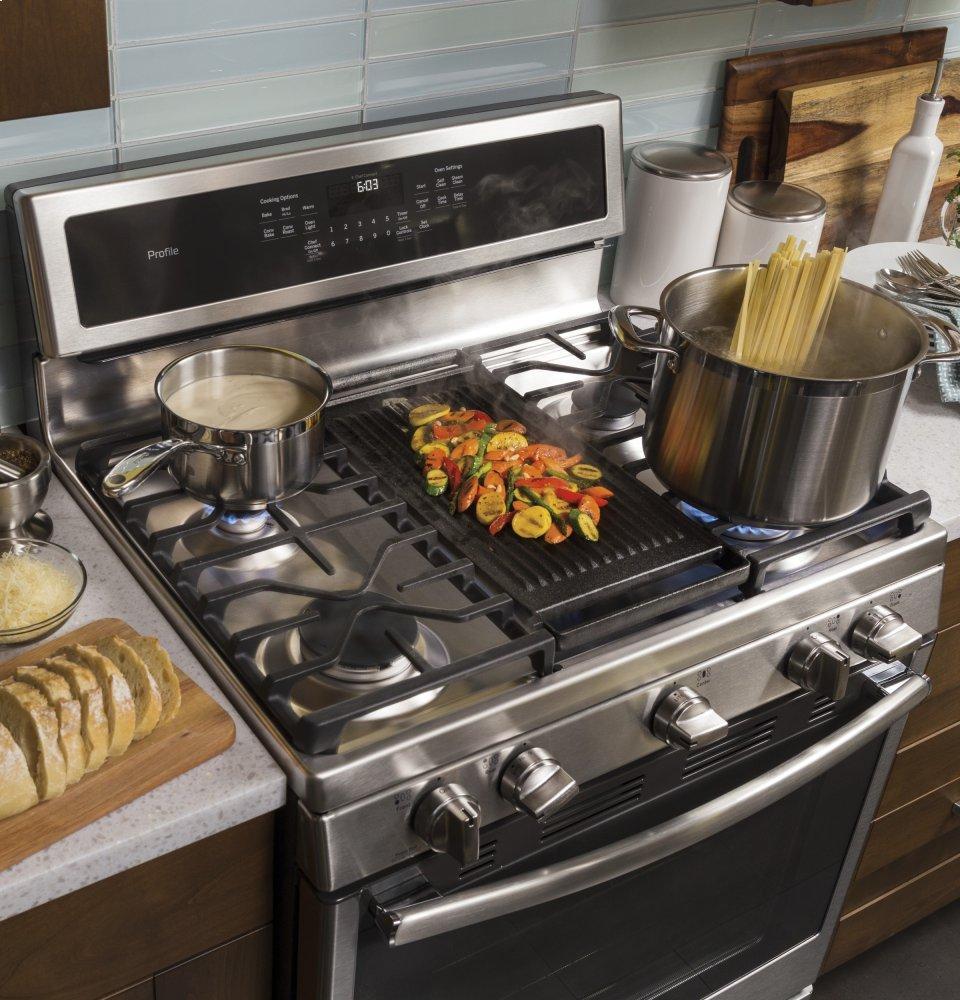 GE Profile™ 30" Free-Standing Gas Convection Range
