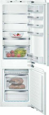 800 Series, 24" Custom Panel Bottom Freezer with Home Connect