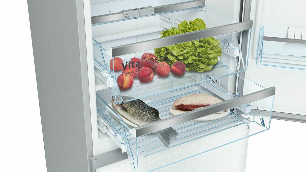 800 Series, Free-standing fridge-freezer-White Glass Door