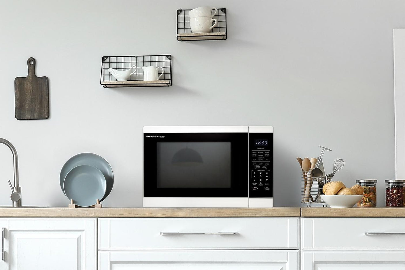Sharp 1.4 cu. ft. 1100W White Countertop Microwave Oven