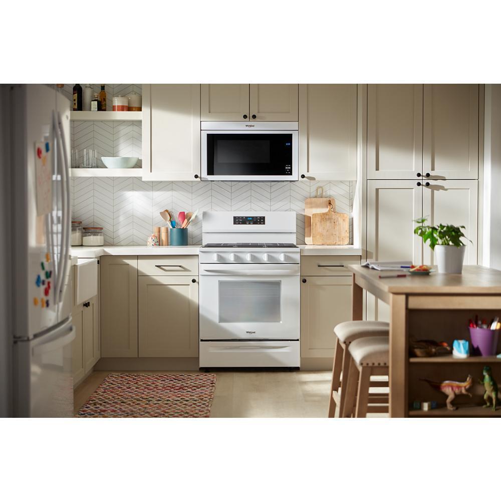 30-inch Gas Range with Air Cooking Technology and EZ-2-Lift™ Hinged Grates
