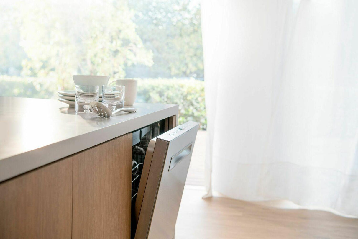 500 Series Dishwasher 24'' Stainless steel SHP865ZD5N