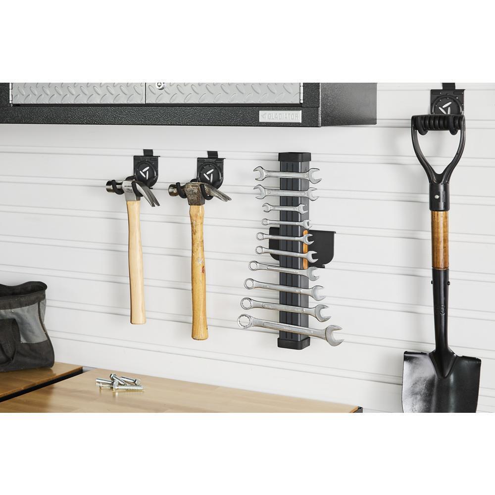 Gladiator® Magnet Bar