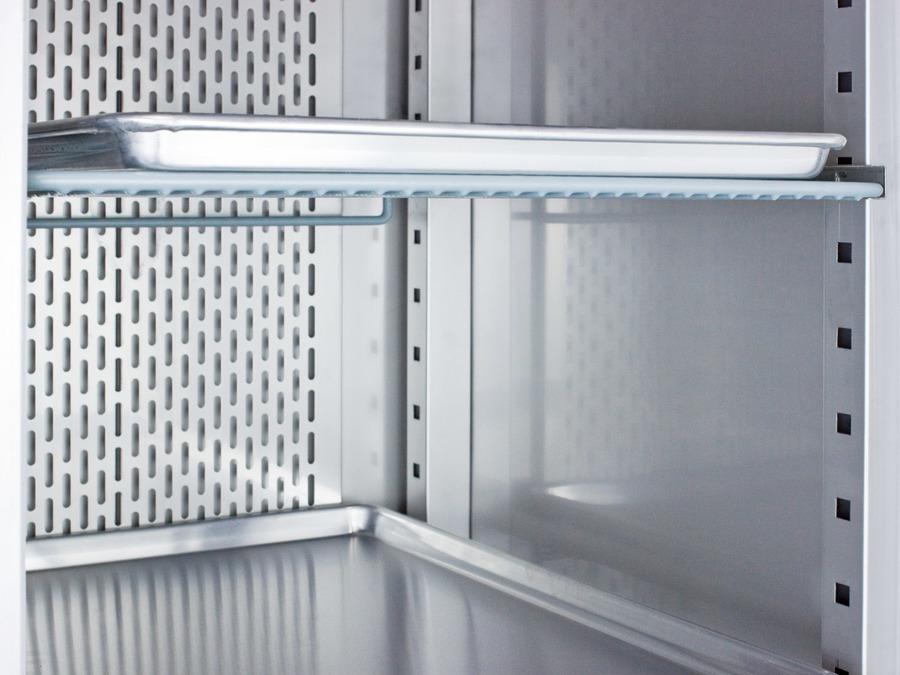 23 CU.FT. Reach-in Refrigerator