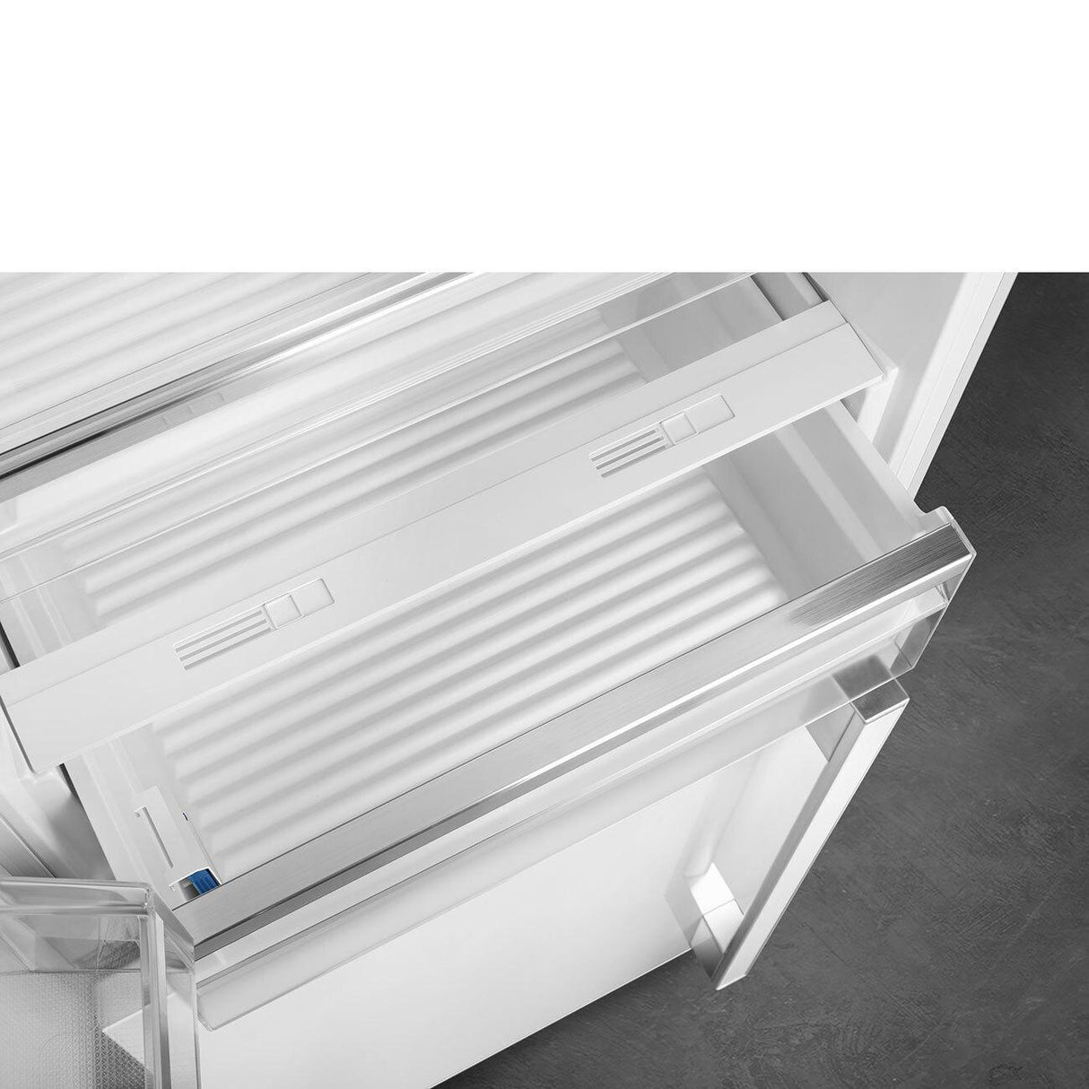 Refrigerator White FA490ULWH