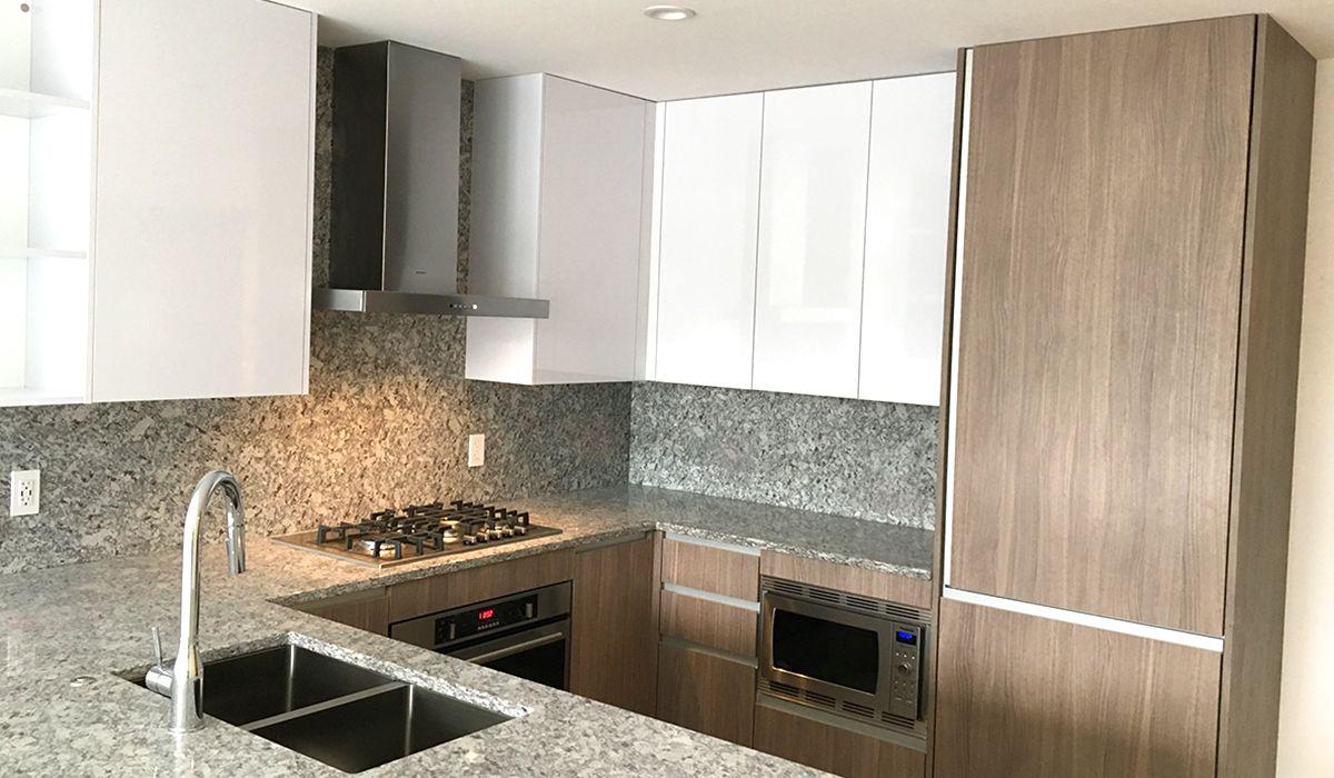 48" T-shape chimney wall hood with Variable Air Management